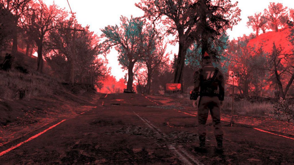 width=810 height=456 />در E3 بود که تاد هاوارد تاکید داشت جزئیات بصری در ۷۶ نسبت به فالاوت ۴ تا شانزده برابر بیشتر خواهند بود! اذعان شد که بهبود موتور Creation در تکامل نوپردازی، سیستم آب و هوای داینامیک و پوشش چشماندازها و مناظر، تاثیر بهسزایی خواهد داشت. به جز سیستم جدید دورنما و نورپردازی، در بیشتر بخشها ۷۶ از نظر بصری یک پس رفت است. طراحی جهان، هنوز نقطه قوت اصلی بتزدا به شمار میرود و طراحی ویرجینیای غربی از حیث ظاهری و اتمسفر جالب توجه است. اما دقیقا زمانی که بافتهای تاریخ مصرف گذشته و نسل هفتمی بازی از دیدتان پنهان مانده و و در حال لذت بردن از یک منظره در گوشهای از جهان Appalachia هستید، احتمال مواجه با غول مشکلات تکنیکی وجود دارد. افت فریم مهمان ناخواندهی بیشتر سکانسهای بازیست و مشکلات کانکشن گاها باعث توقف کامل بازی میشود. در حالی که تا به حال دو پچ با مجموع صد گیگابایت حجم به انتشار رسیده، همچنان بسیاری از مشکلات تکنیکی پا بر جا هستند. یادمان نرود که همین چند روز پیش شلیک همزمان سه بمب اتم در بازی چه بلایی بر سر سرورها آورد! چند سالیست که به وجود باگها در عناوین بتزدا عادت کردهایم و ۷۶ هم ترک عادت نکرده. ممکن است تعداد باگهایی که در ۷۶ ببینید از مجموع باگهایی که در بازیهای دو نسل اخیر بتزدا دیدهاید بیشتر باشد و برای مقابله با برخی راهی جز ورود مجدد به بازی نیست که در دراز مدت مانند سوهانی بر روی روح و روان شما کشیده خواهد شد. مشکلات عجیبی که حتی در عملکرد دکمههای کنترلر هم ظاهر میشود و در تجربه استریم بازی با بهرام، دیگر منتقد بازیسنتر، پانزده دقیقهای درگیرش بودیم!</p><p>مشکلات تکنیکی گریبان بیشتر بخشهای بازی را گرفتهاند و اکشنها هم قربانی همین موضوع هستند. کلیت کار در مبارزات مشابه فالاوت ۴ کار شده (بخوانید کپی شده) و اکشنها برای یک نقش آفرینی در سطح خوبی قرار دارند. تغییر عمده این بخش و با توجه به ماهیت آنلاین و همزمان بازی، مربوط به سیستم VATS است که پیشتر زمان را نگه میداشت تا با دقت بیشتر اعضای ضعیفتر دشمنان را مورد حمله قرار دهیم. ولی در ۷۶ خبری از ایست یا آهسته شدن زمان نیست و تنها این سیستم کمک میکند تا بدون نشانهگیری به هدف، با تاس بازیهای پشت پرده نقش آفرینی و با توجه به آمارها شلیک کرد. موضوعی که به آن انتقادهایی وارد است ولی دلیل تغییرات آن را میتوان در PvP جستجو کرد.</p><p><img loading=lazy decoding=async class=