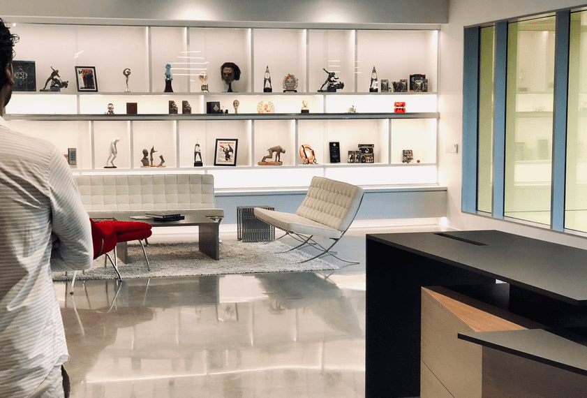 نمایی داخلی از استودیوی ready at dawn